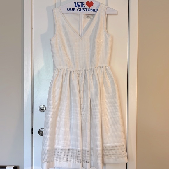 kate spade Dresses & Skirts - Kade Spade Sleeveless shirt. Size 4